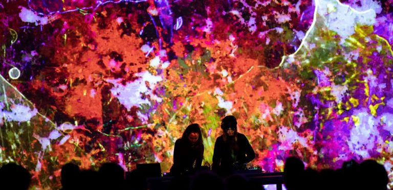 photo du concert de musique électro et arts visuels Klara Lewis & Nik Colk Void + Pedro Maia