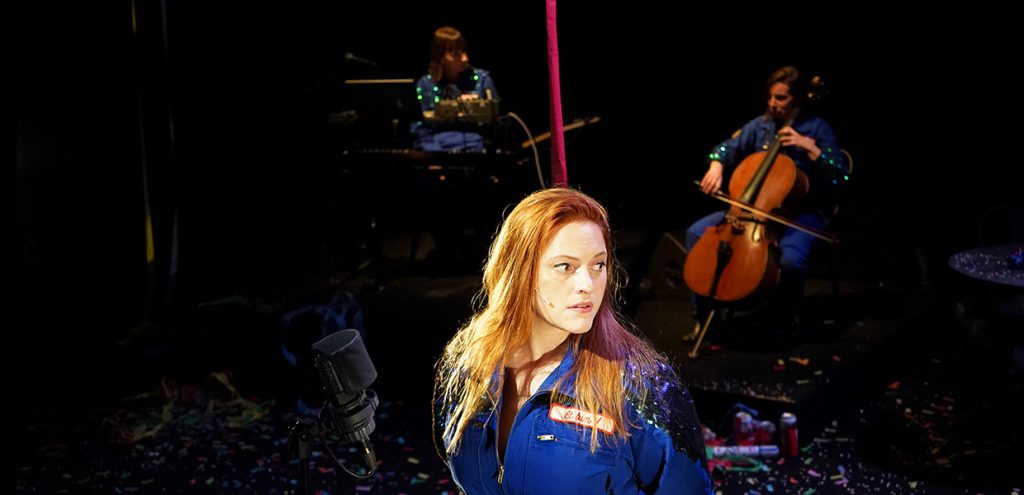 photo du spectacle de théâtre La Bombe humaine - Vincent Hennebicq – Eline Schumacher
